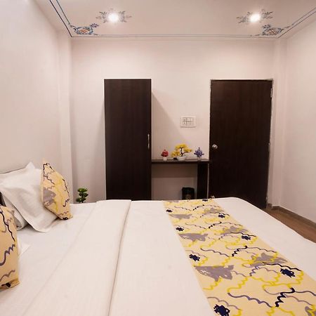 Tripli Hotels Arunoday Palace 烏代浦 外观 照片