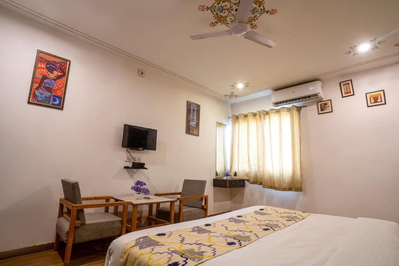 Tripli Hotels Arunoday Palace 烏代浦 外观 照片