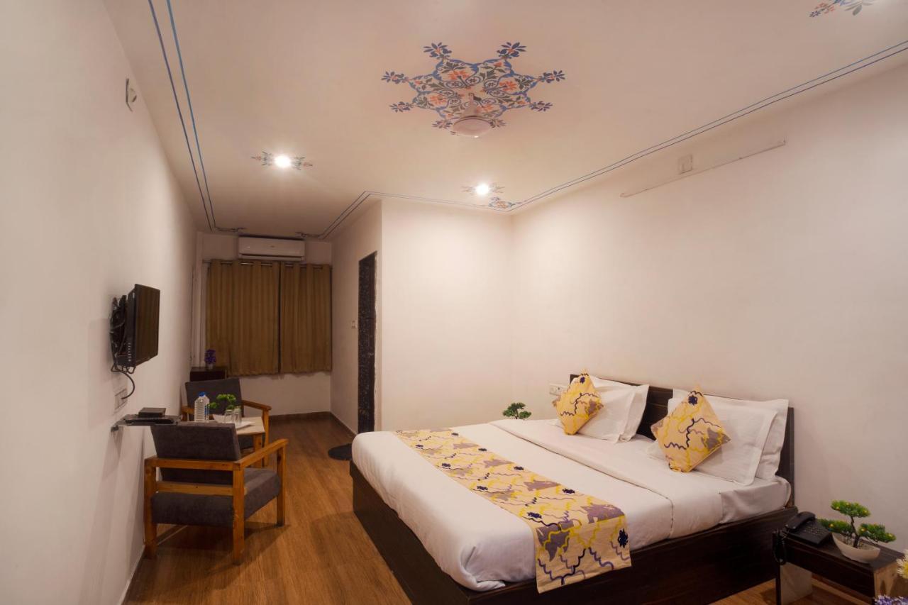 Tripli Hotels Arunoday Palace 烏代浦 外观 照片