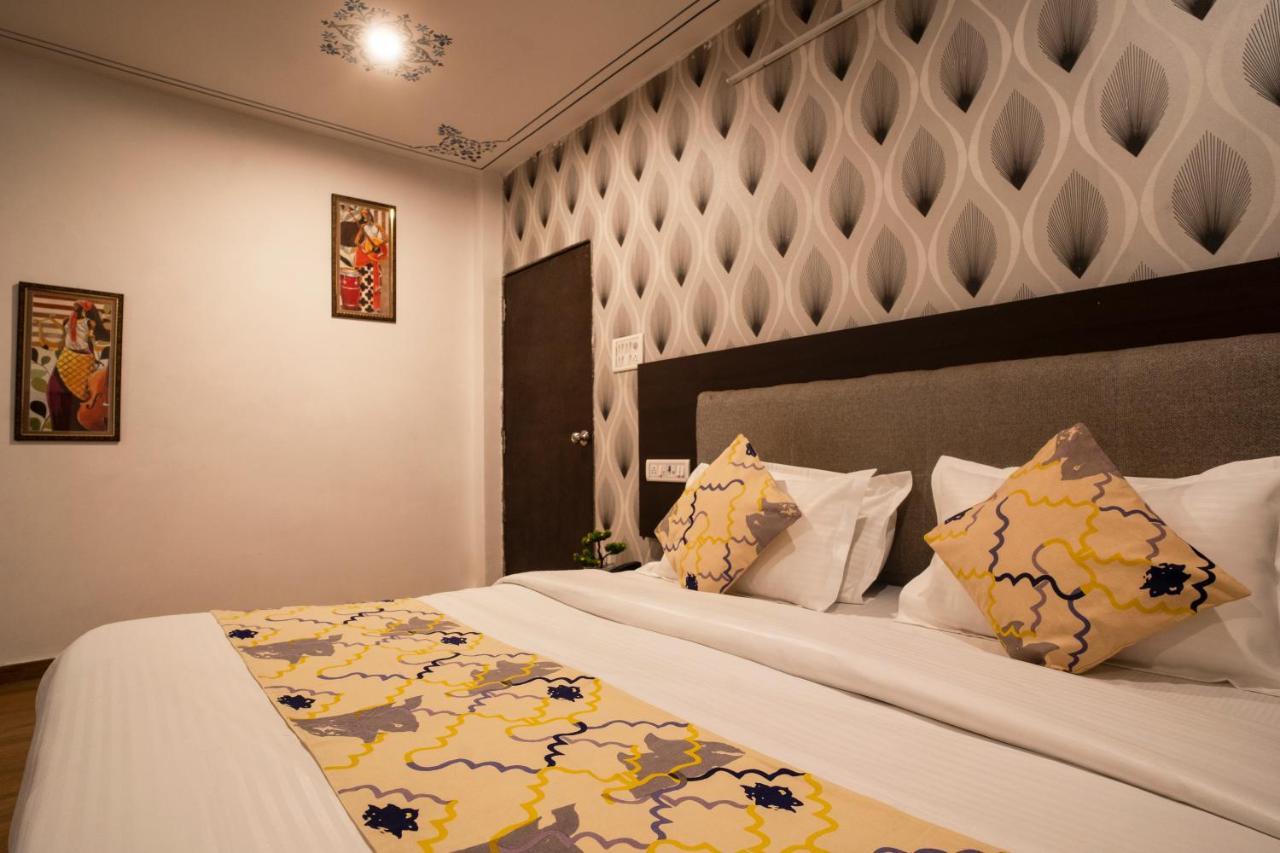 Tripli Hotels Arunoday Palace 烏代浦 外观 照片
