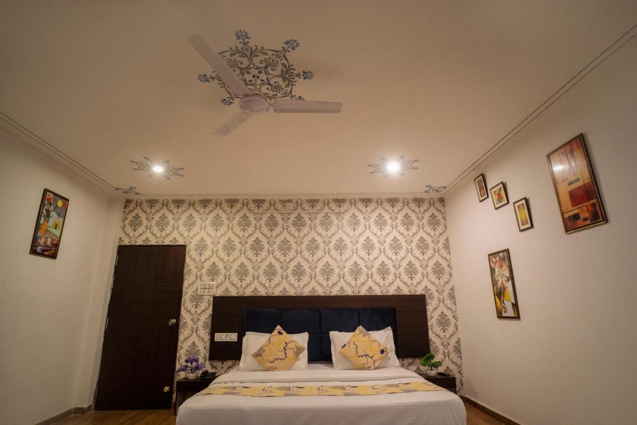Tripli Hotels Arunoday Palace 烏代浦 外观 照片